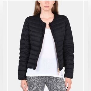 Armani Exchange Collarless Leopard-Lined Puffer Jacket